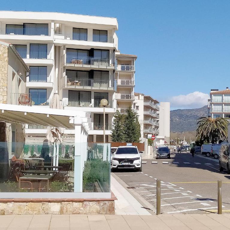 Apartamento moderno de 2 dormitorios con jardín privado a 100m de la playa - ES-366-7 - Apartment - 28
