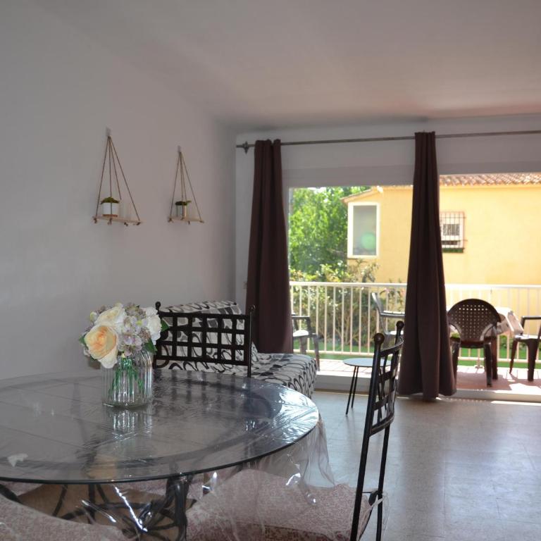 Apartamento económico cerca de la playa, con terraza y parking en L'Estartit - ES-323-48 - Apartment - 5
