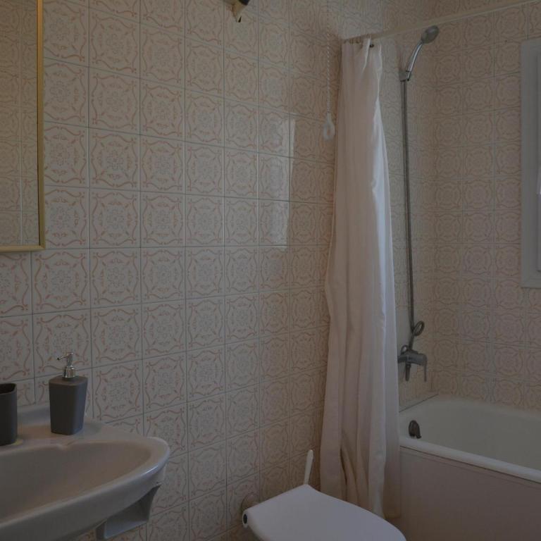 Apartamento económico cerca de la playa, con terraza y parking en L'Estartit - ES-323-48 - Apartment - 10