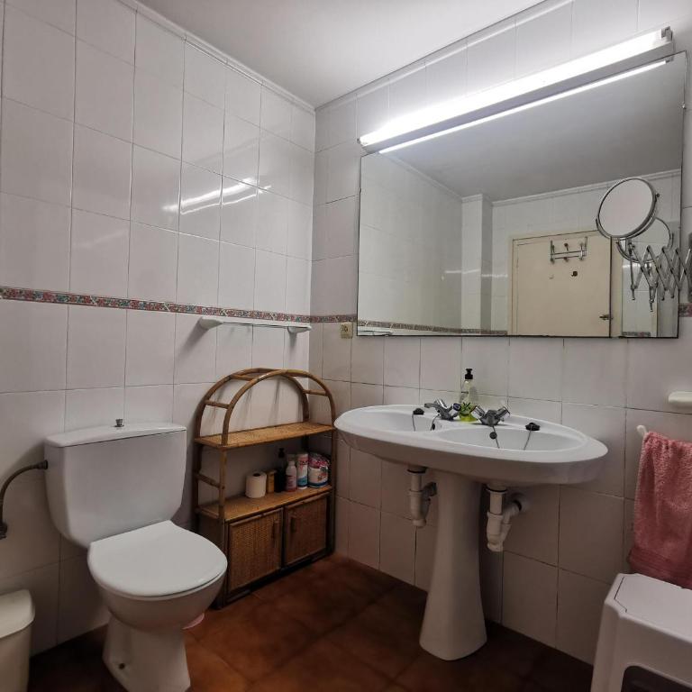 Casa espaciosa de 10 pers. con terraza, cerca de la playa y área de entretenimiento en Llançà - ES-89-138 - Vacation Home - 9