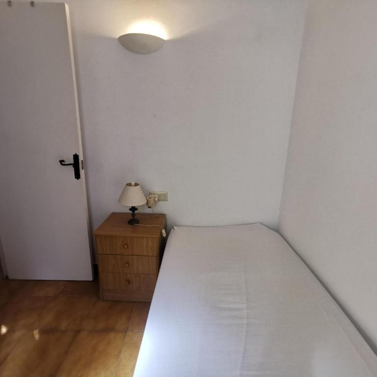 Casa espaciosa de 10 pers. con terraza, cerca de la playa y área de entretenimiento en Llançà - ES-89-138 - Vacation Home - 12