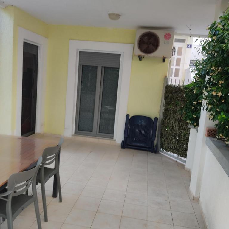 Una apartmani Petrovac - One-Bedroom Apartment with Garden View - 10