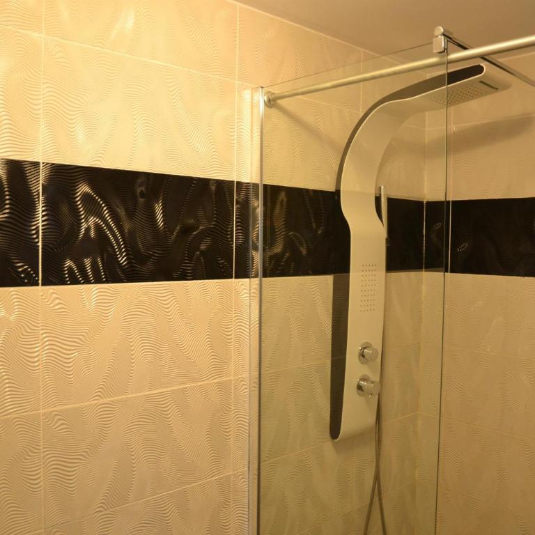 Apartamento Moderno con Terraza y Parking en L'Estartit Centro - ES-323-68 - Apartment - 8