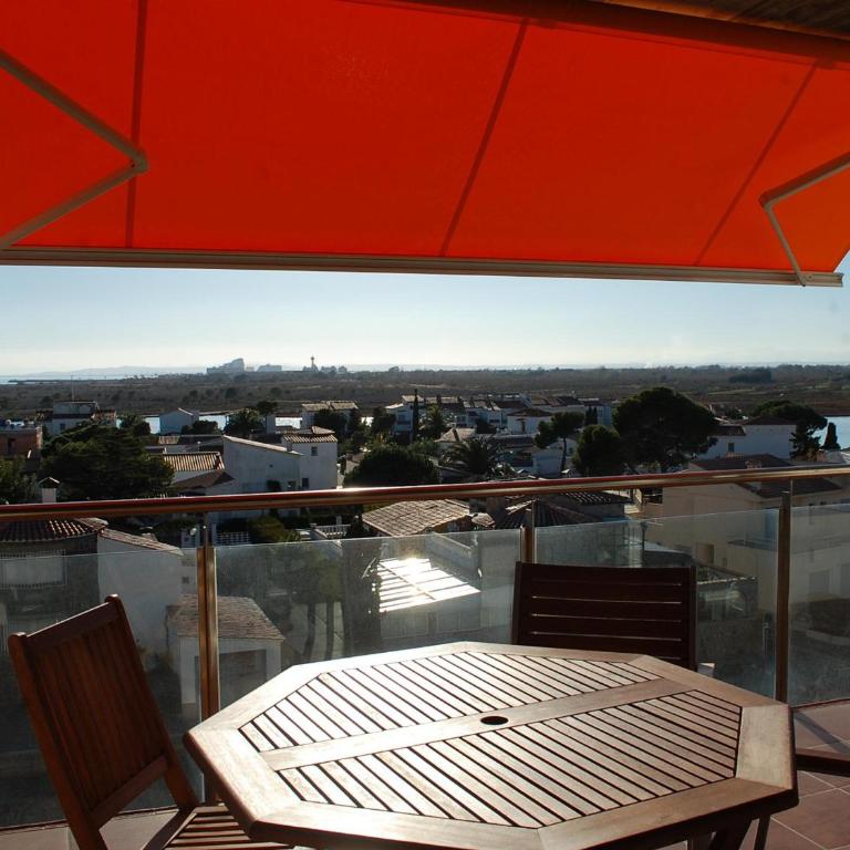 Apartamento Luminoso en Roses con Aire Acondicionado - ES-258-32 - Apartment - 1