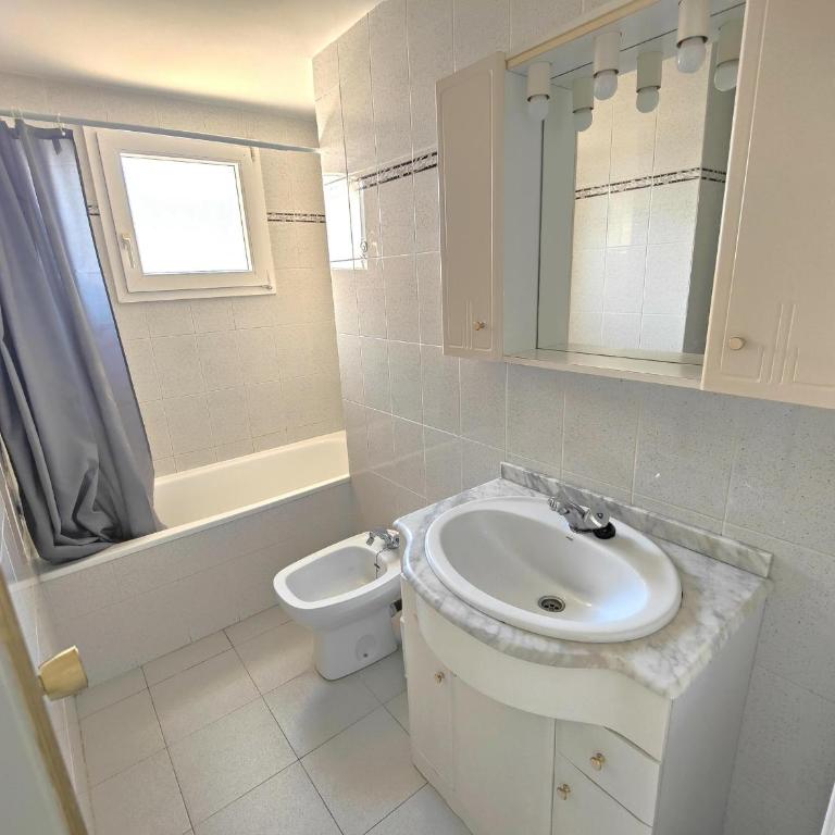 ROCMAR. Apartamento con terraza cerca del mar – Roses - ES-258-9 - Apartamento - 24