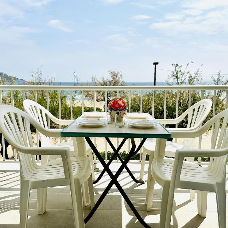 Apartamento frente al mar con gran terraza en Roses - ES-258-18 - Apartment - 14
