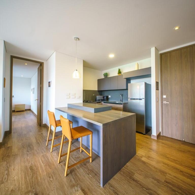 Luxury High-Rise in Medellin 2BR Executive Retreat - Apartamento de 2 dormitorios - 7