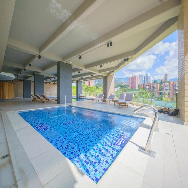 Luxury High-Rise in Medellin 2BR Executive Retreat - Apartamento de 2 dormitorios - 11