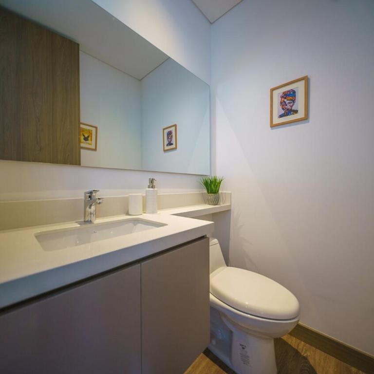 Luxury High-Rise in Medellin 2BR Executive Retreat - Apartamento de 2 dormitorios - 20