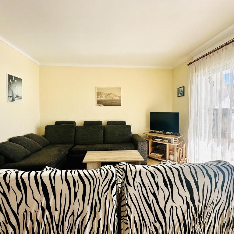 Encantador Apartamento con Terraza en la Costa de Roses - ES-258-123 - Apartment - 5