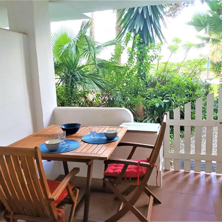 Apartamento tranquilo con piscina y terraza en Roses - ES-258-96 - Apartment - 4
