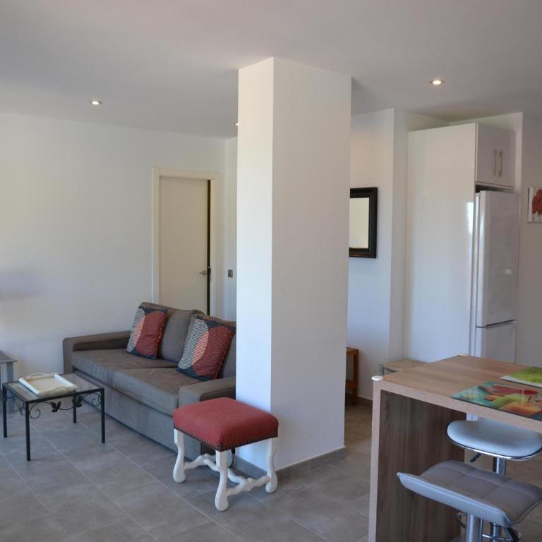 Apartamento moderno con terraza, aire acondicionado y aparcamiento privado en L'Estartit - ES-323-8 - Apartment - 5