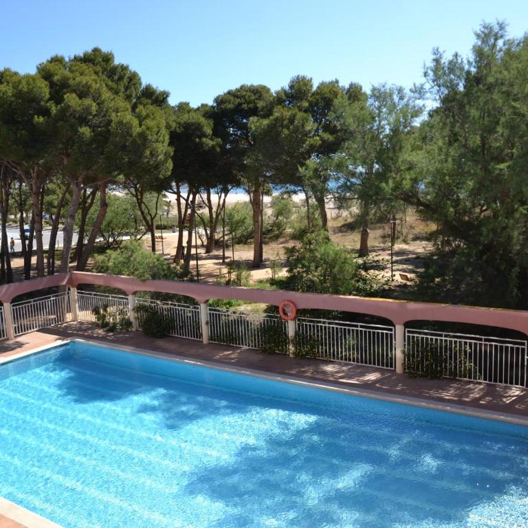 Apartamento en Primera Línea de Playa con Piscina y Terraza – L'Estartit - ES-323-26 - Apartment - 1