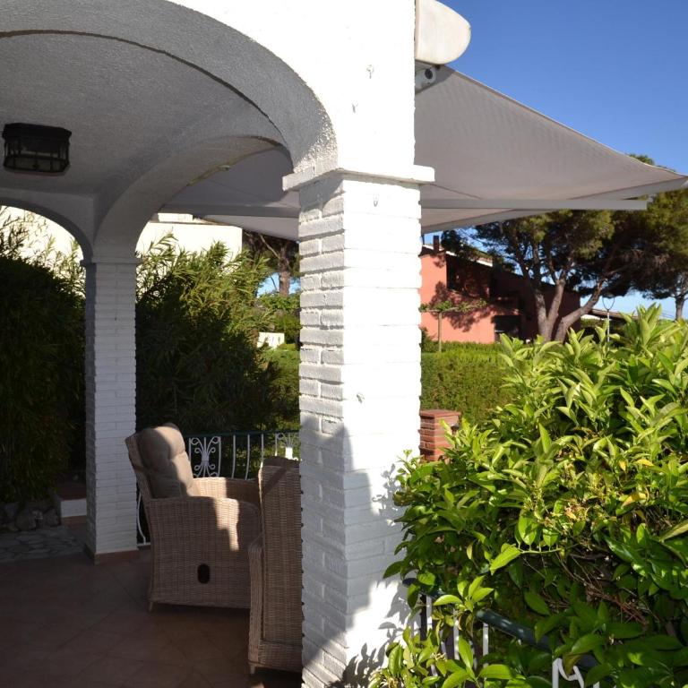 Casa moderna en zona tranquila con piscina y cerca de la playa en Torroella de Montgrí - ES-323-17 - Vacation Home - 5