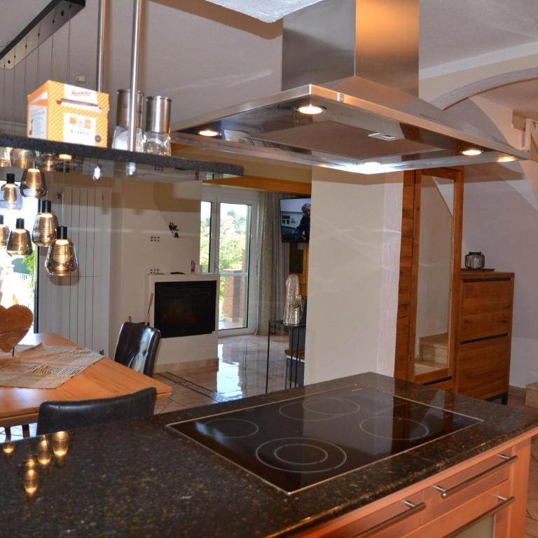 Casa moderna en zona tranquila con piscina y cerca de la playa en Torroella de Montgrí - ES-323-17 - Vacation Home - 7