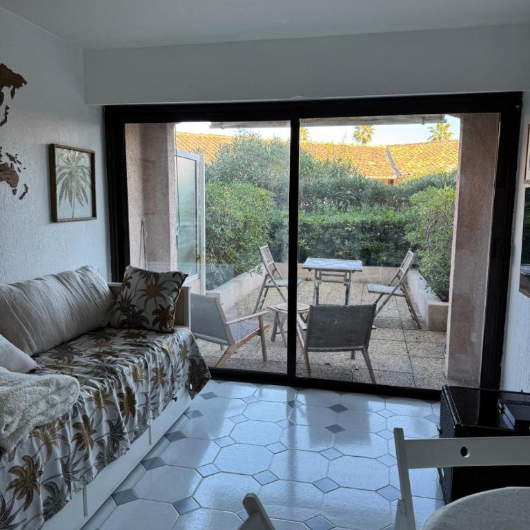 Studio with terrace in the center with AC - Appartement 1 Chambre - 2