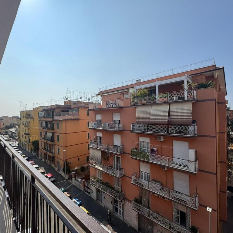 True Essence of Rome - Apartment mit 2 Schlafzimmern und Balkon - 8