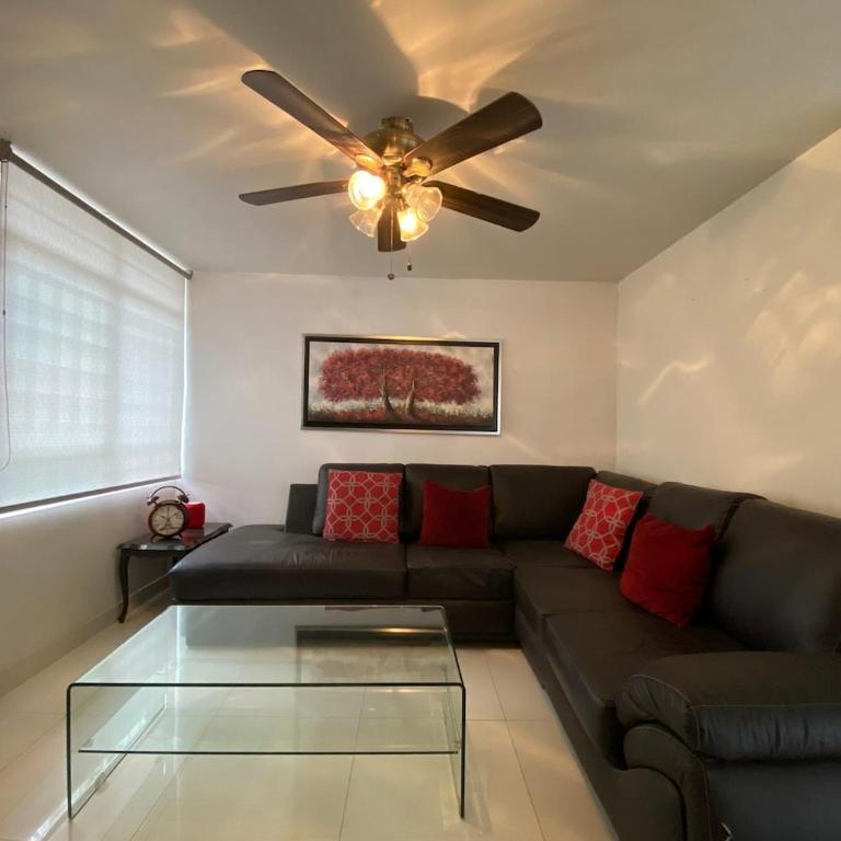 Remodeled Ground Floor Apartment in a Quiet Area - Apartamento de 2 dormitorios - 1