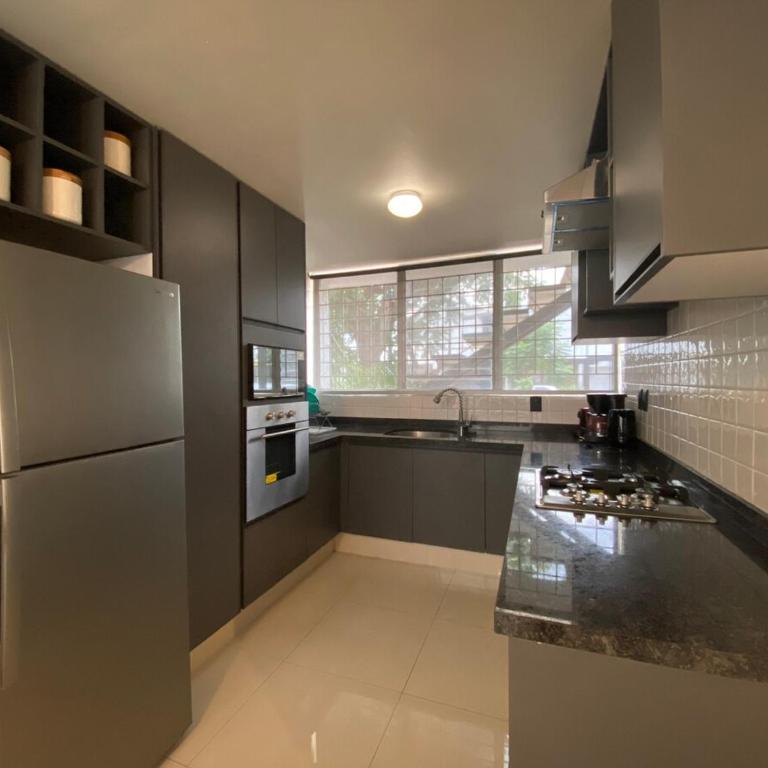 Remodeled Ground Floor Apartment in a Quiet Area - Apartamento de 2 dormitorios - 10