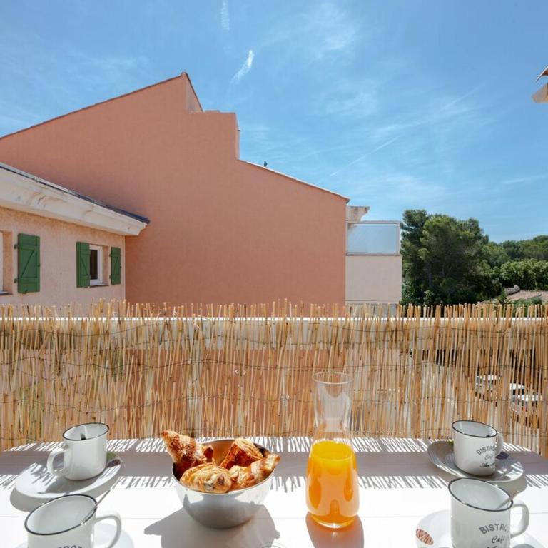 T2 Lumineux climatisé à 200m de la plage et parking privé - Two-Bedroom Apartment - 5