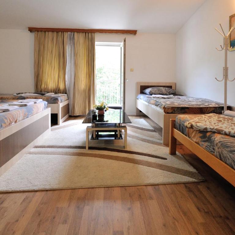 Villa Edem - Family Room with Balcony - 13