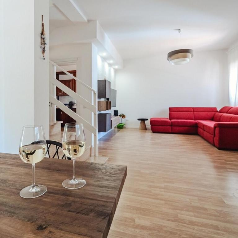 Domus Rosae - Three-Bedroom Villa - 28