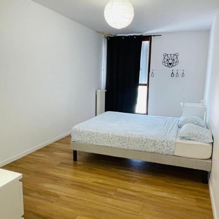 Le Repaire Urbain - 8 voyageurs - Apartment mit 4 Schlafzimmern und einem Balkon - 4