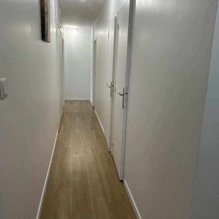 Le Repaire Urbain - 8 voyageurs - Apartment mit 4 Schlafzimmern und einem Balkon - 9