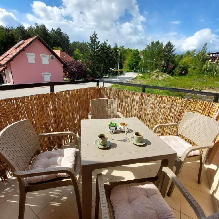 Aurora Zlatibora - One-Bedroom Apartment - 2