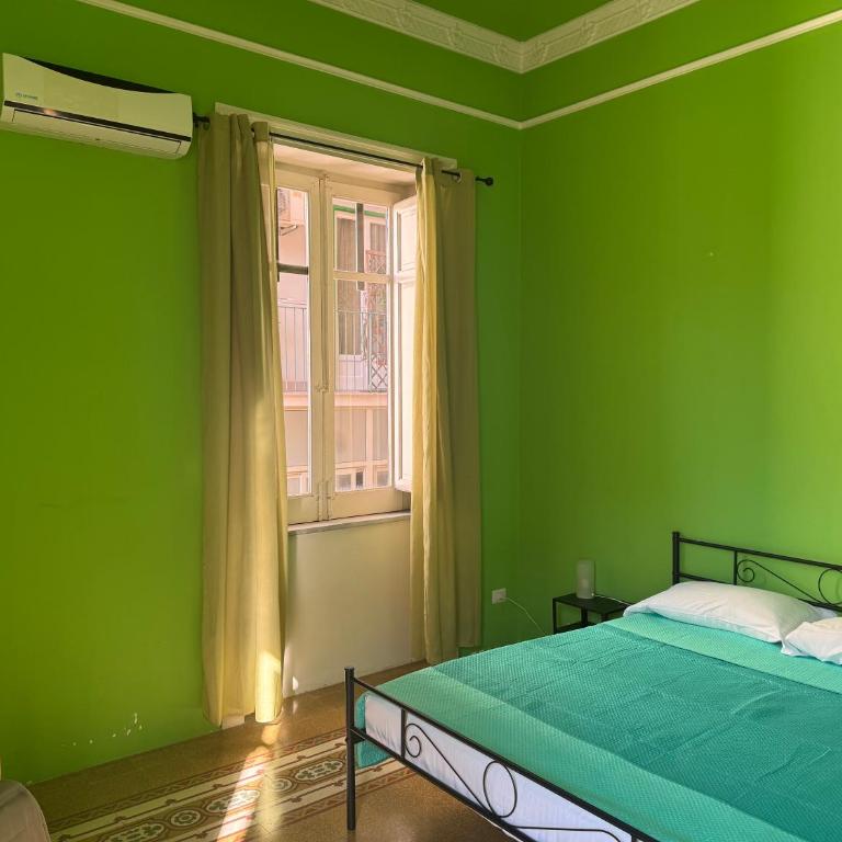 Bohème B&B - Double Room with Private External Bathroom - 9