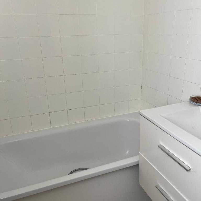 Appartement la Crau en Arles avec 2 chambres pour 4 personnes - Apartamento de 2 dormitorios - 2