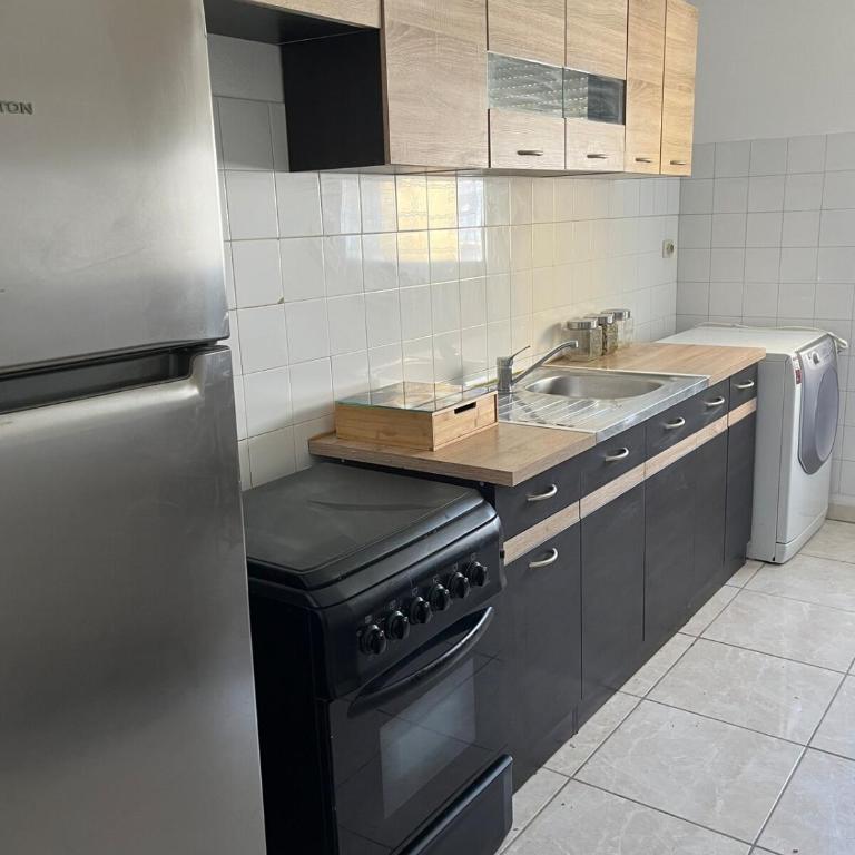 Appartement la Crau en Arles avec 2 chambres pour 4 personnes - Apartamento de 2 dormitorios - 6