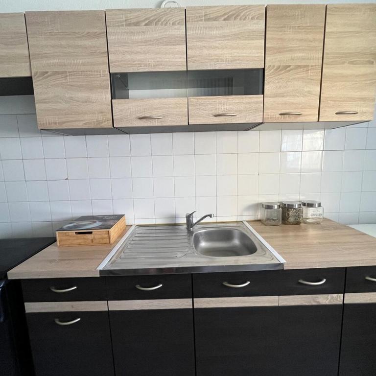 Appartement la Crau en Arles avec 2 chambres pour 4 personnes - Apartamento de 2 dormitorios - 10