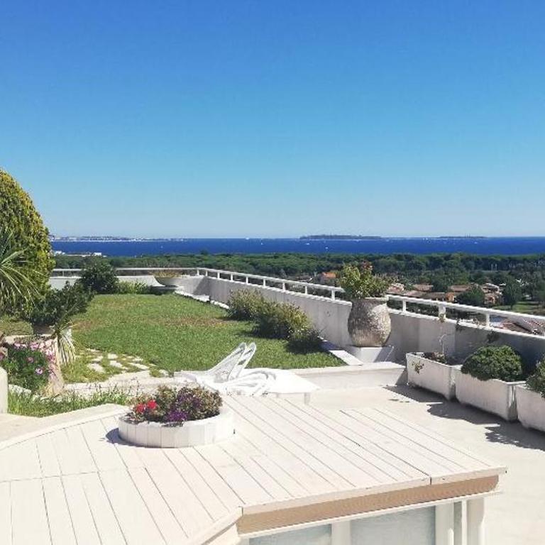 Toit terrasse Mandelieu - Appartement 4 Chambres - 2