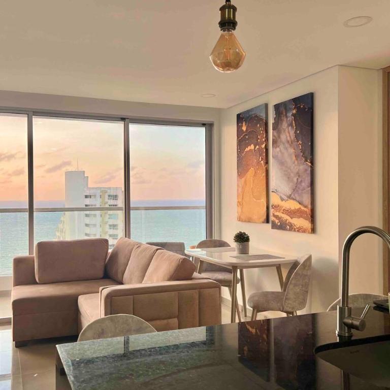 Apartamento Moderno y Lujoso con vista al Mar PISO19 - Cerca a la Ciudad Amurallada - Apartamento de 3 dormitorios - 75