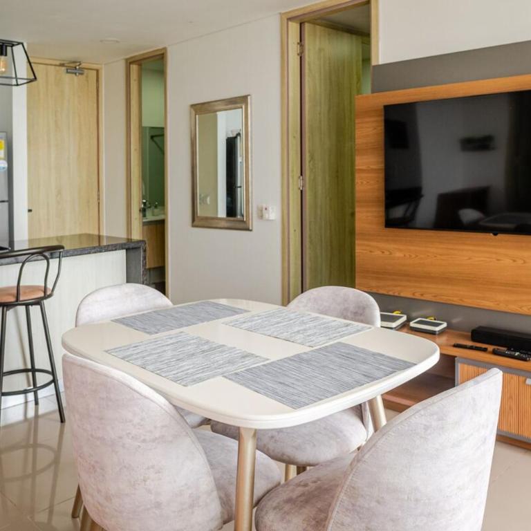 Apartamento Moderno y Lujoso con vista al Mar PISO19 - Cerca a la Ciudad Amurallada - Apartamento de 3 dormitorios - 58