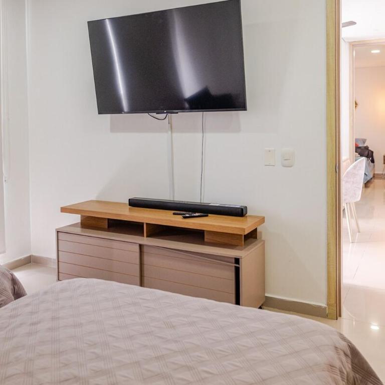 Apartamento Moderno y Lujoso con vista al Mar PISO19 - Cerca a la Ciudad Amurallada - Apartamento de 3 dormitorios - 49