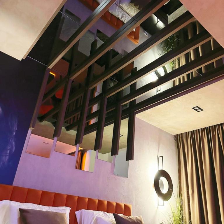 Boutique Moonlight Apartment - One-Bedroom Apartment - 4