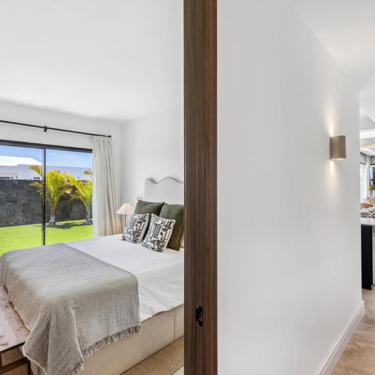 Villa Macaronesian - Three-Bedroom Apartment - 17