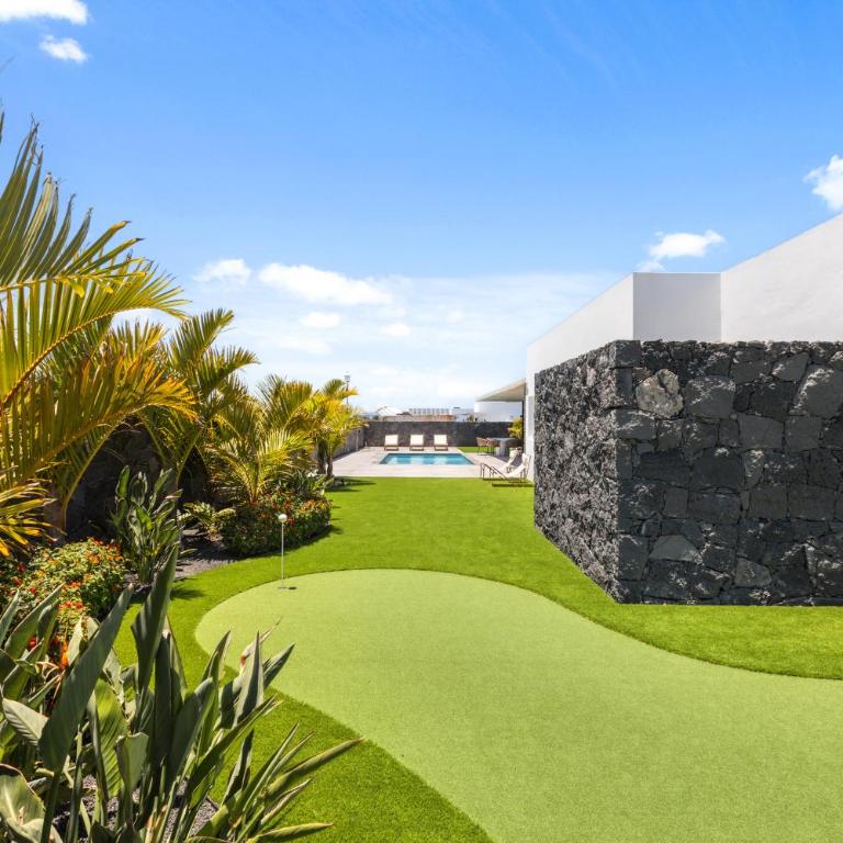Villa Macaronesian - Three-Bedroom Apartment - 11