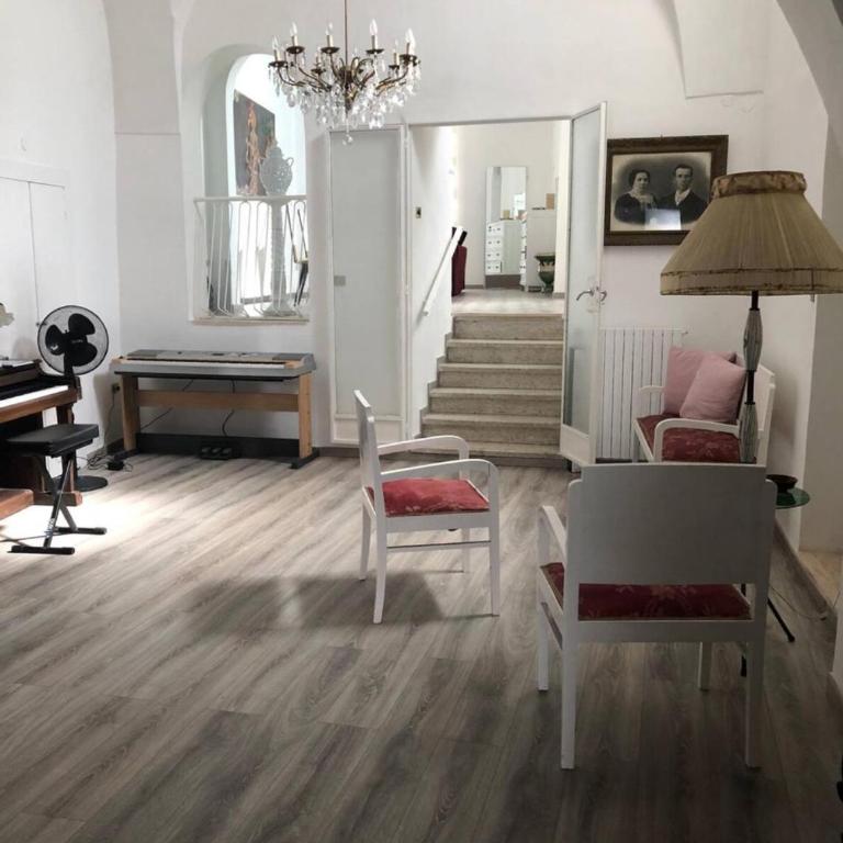 Casa di Nonno PEPPE - Casa con 2 Camere da Letto - 15