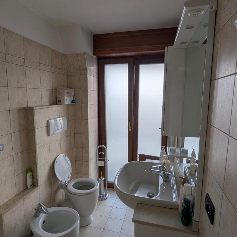 YNH Four-room apartment with parking space - Appartamento con 3 Camere da Letto - 14