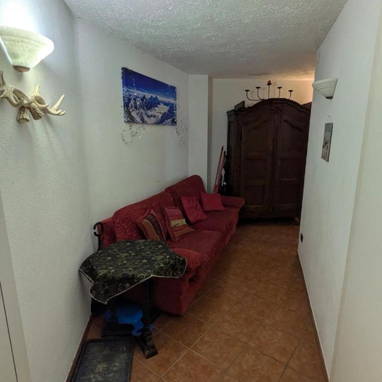 YNH Four-room apartment with parking space - Appartamento con 3 Camere da Letto - 18
