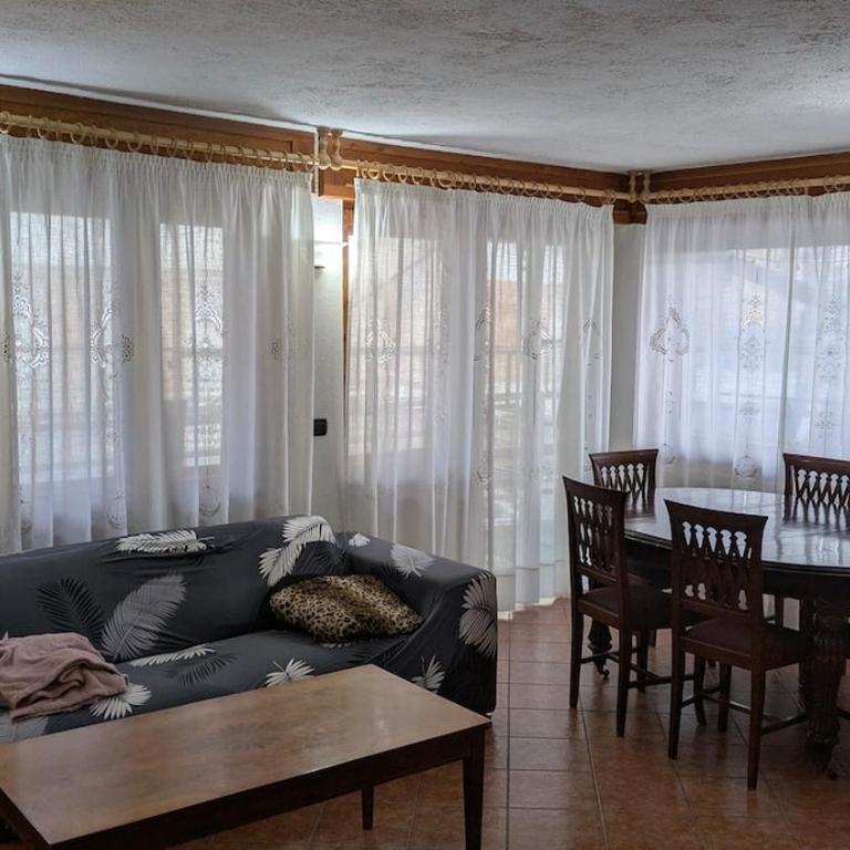 YNH Four-room apartment with parking space - Appartamento con 3 Camere da Letto - 5