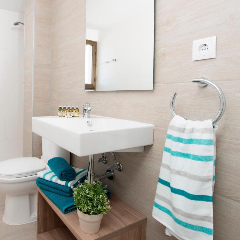 Ona Aquamarina - One-Bedroom Apartment - 8