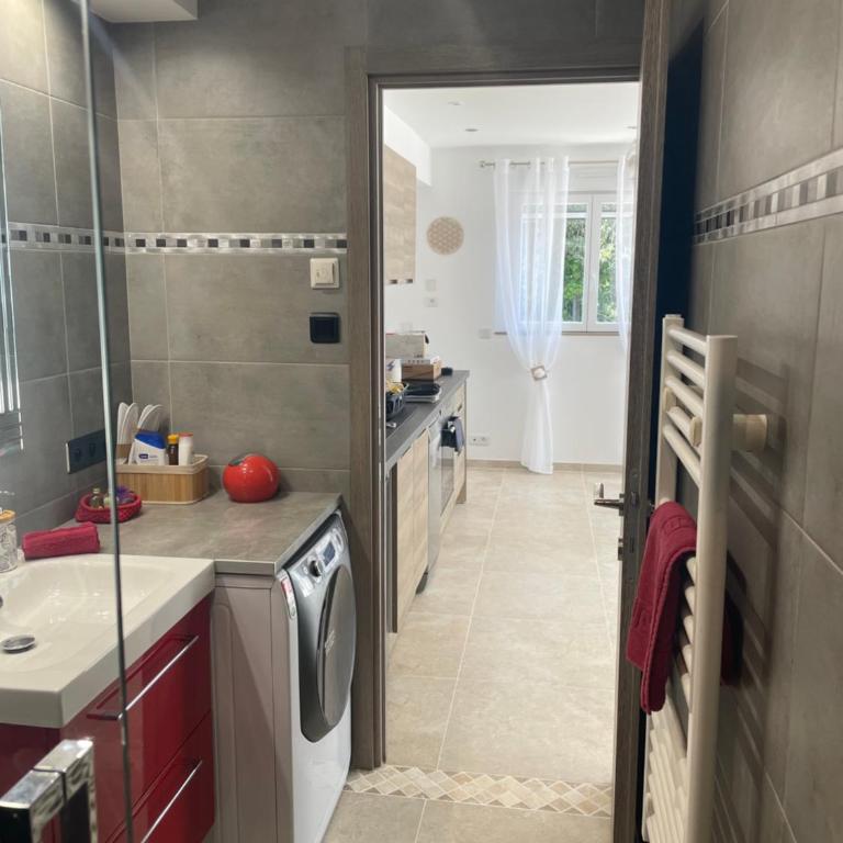 Appartement dans villa 4 personnes avec jacuzzi au calme - Appartement 1 Chambre - 24