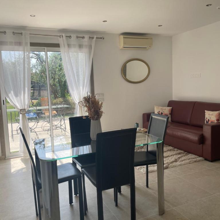 Appartement dans villa 4 personnes avec jacuzzi au calme - Appartement 1 Chambre - 13
