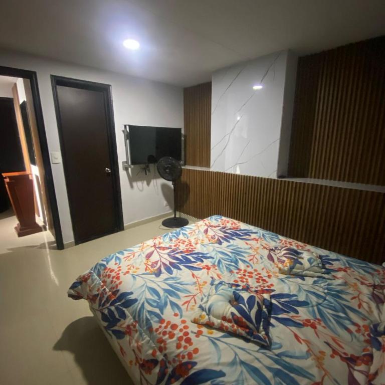 Apartamento amoblado en la ciudad de Pereira - Three-Bedroom Apartment - 11