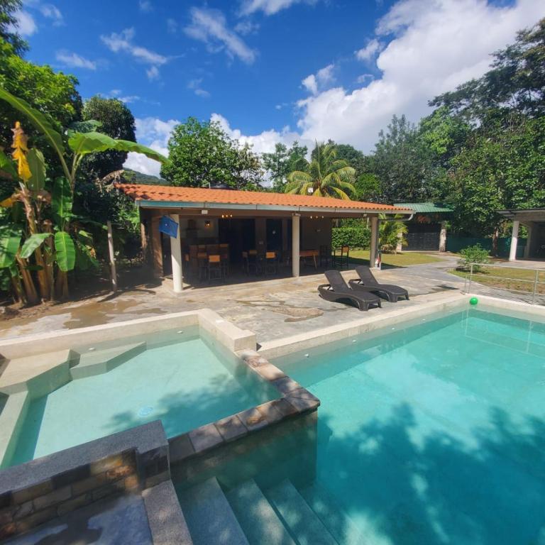 MAYU PATANPI Amazon Lodges - Deluxe Bungalow - 21