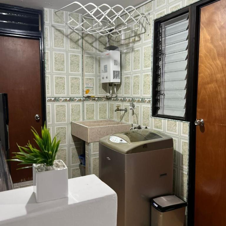 Apartmento Laureles Nogal cerca Avenida 33 y Poblado - Two-Bedroom Apartment - 14